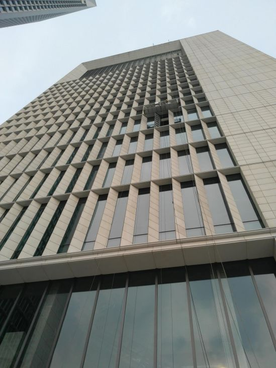 Water spill maintenance programme for curtain walls