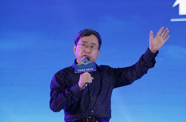 余秋雨的散文特点