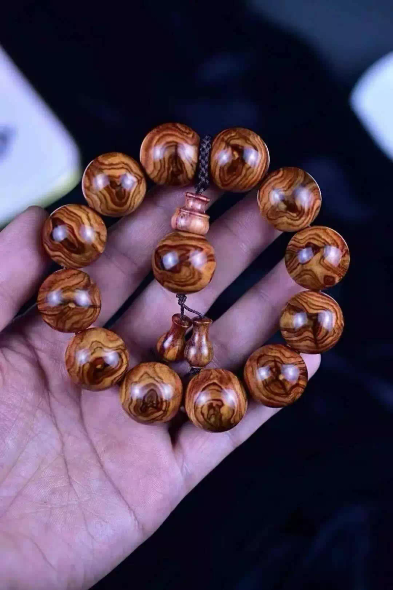 Walnuts play the game