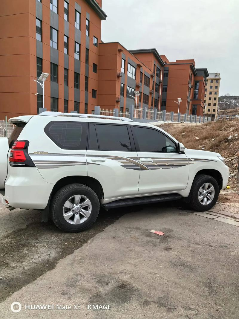 丰田霸道4000和陆地巡洋舰汽车维修手册