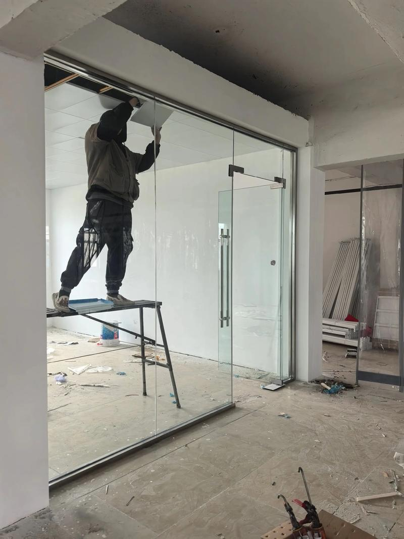 Glass door maintenance programme