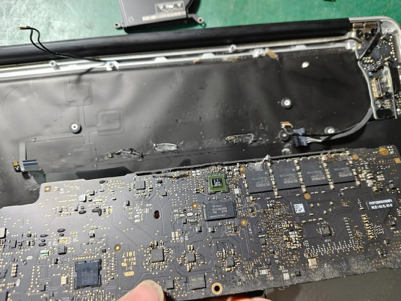 Maintenance of apple master board