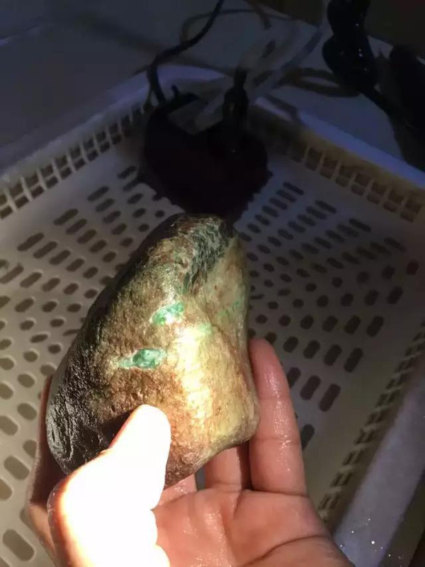 翡翠赌石专用术语