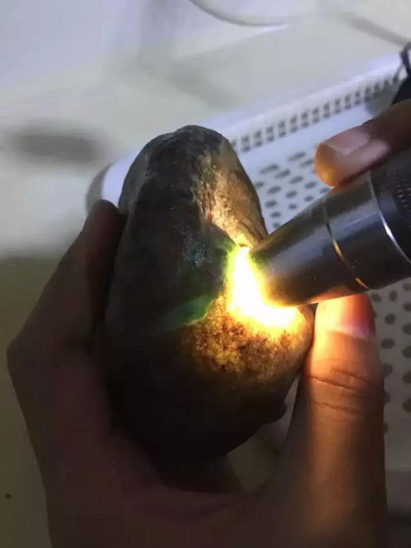 翡翠赌石专用术语