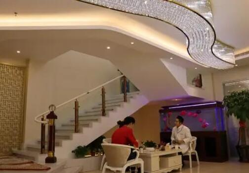 The way to get to the eye