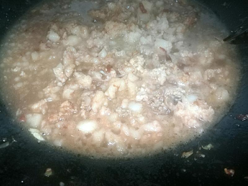 It's a video of the way the bun was squeezed