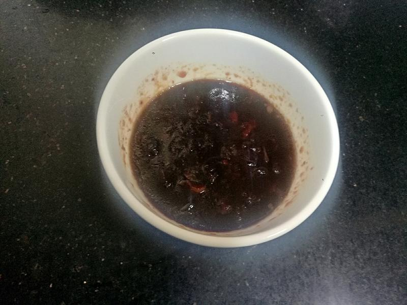 It's a video of the way the bun was squeezed