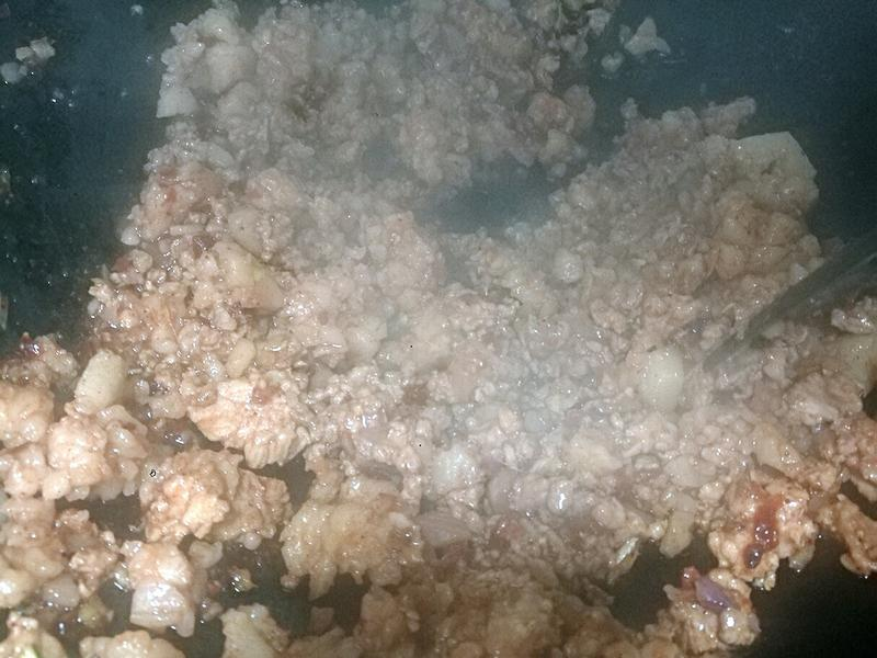 It's a video of the way the bun was squeezed