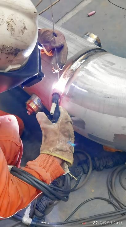 风冷模块机组中央空调设备维修保养