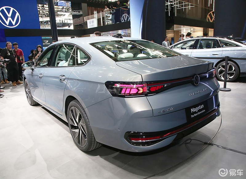 迈腾和雅阁保养费用