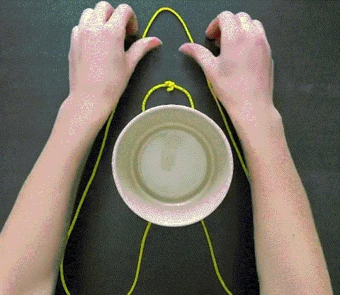 The way the ropes are taped