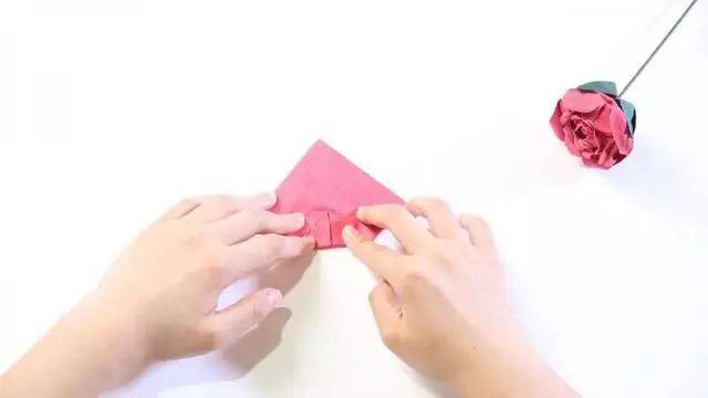 玫瑰花的折纸方法