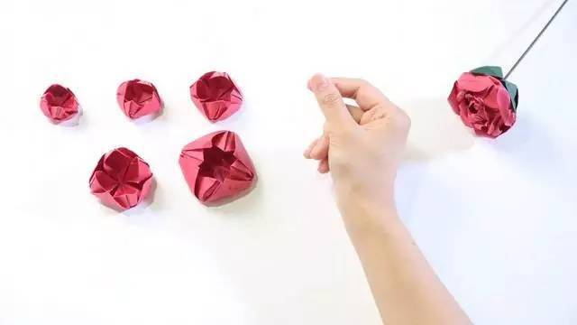 玫瑰花的折纸方法