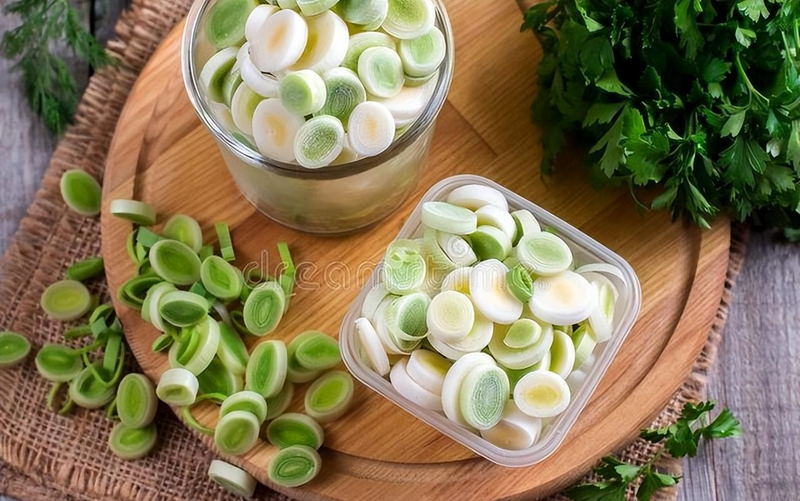 Four seasons of onion planting