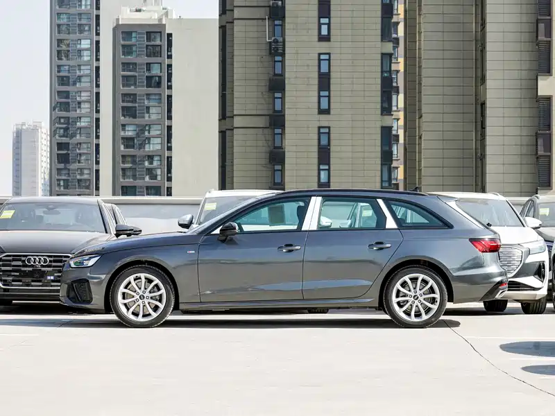 北京车成奥迪a4多少钱?