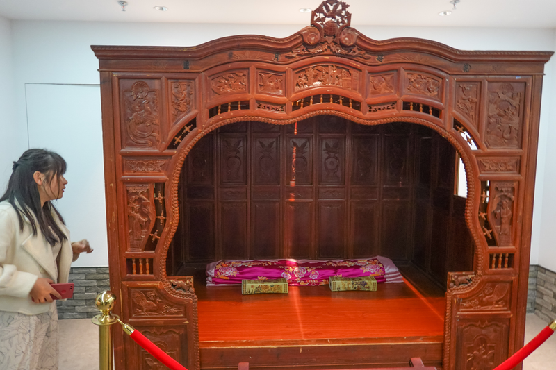 The wholesale price of dong hing has fallen