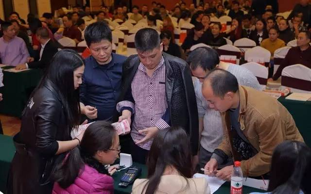 华南国际灯饰城价位