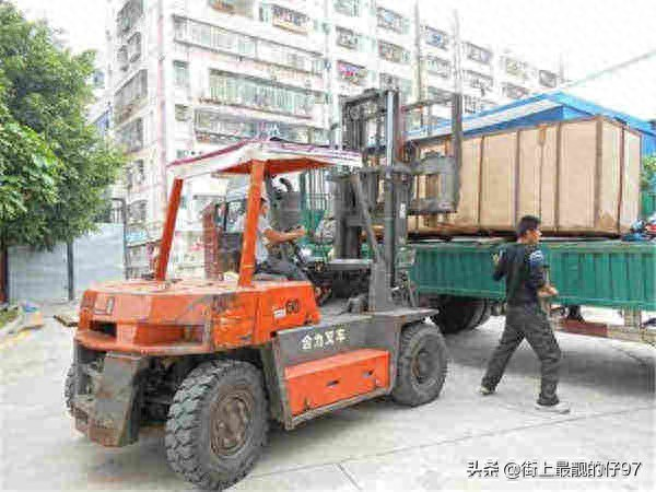 手动叉车维修保养