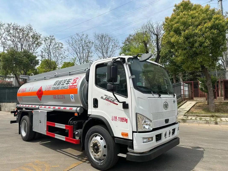 油罐车基础构造图片