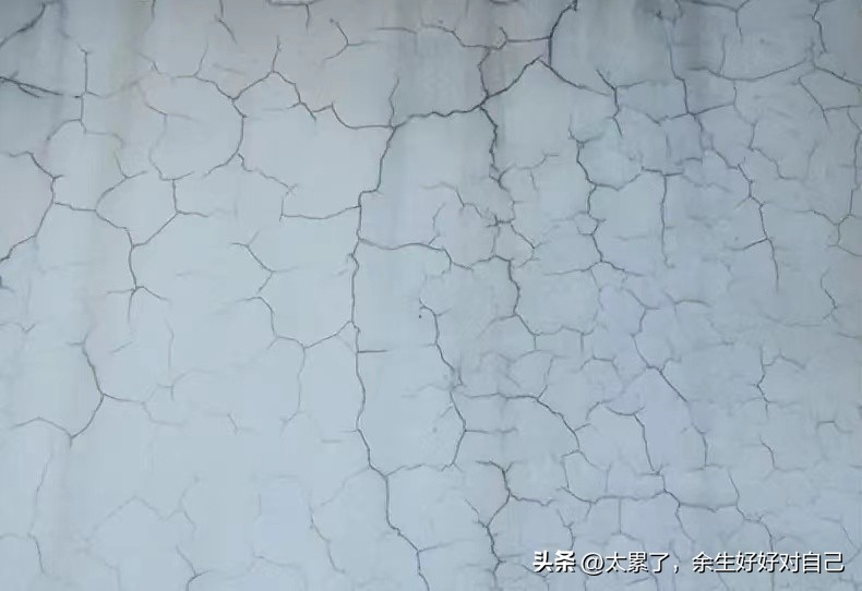 大体积混凝土中温度裂缝的成因