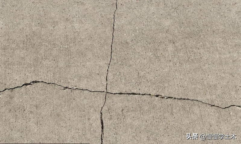 大体积混凝土中温度裂缝的成因