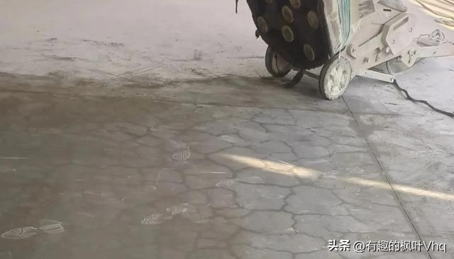 大体积混凝土中温度裂缝的成因