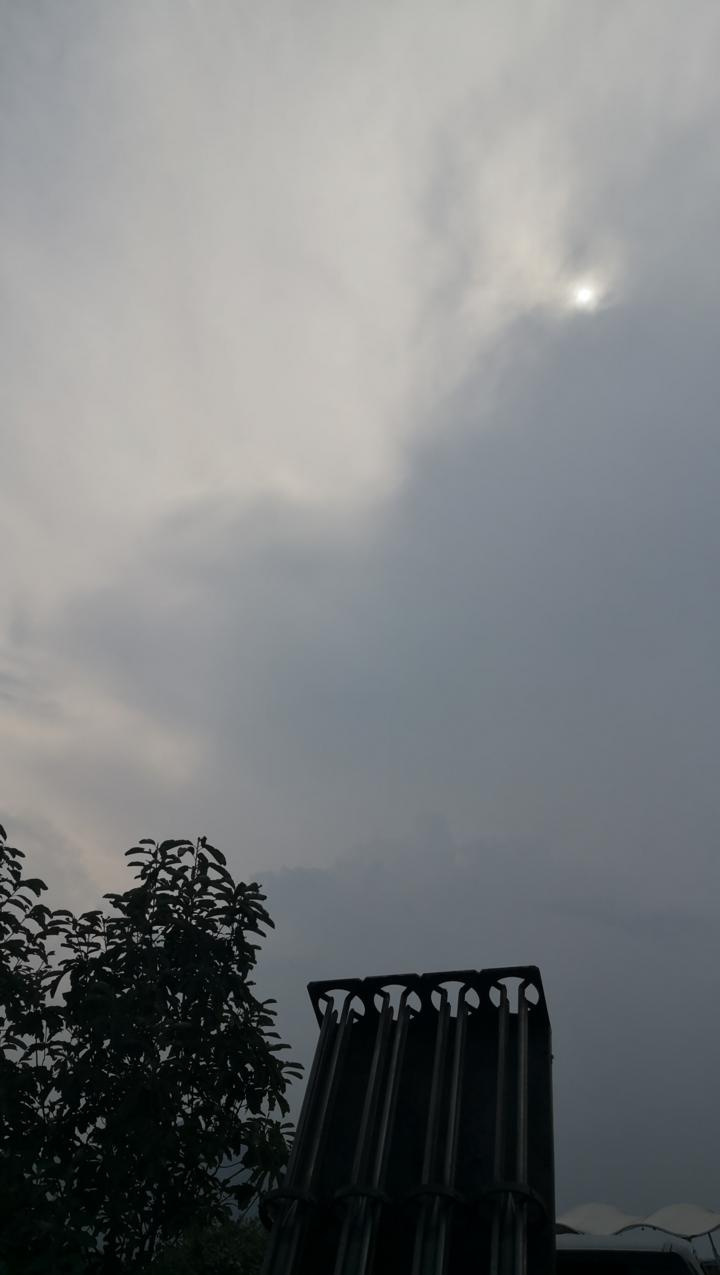 进行人工增雨的原理是干冰