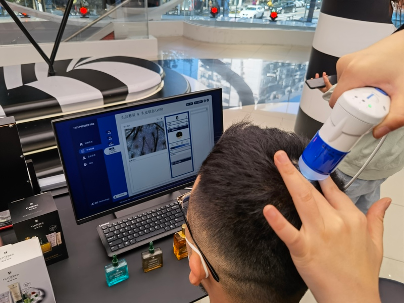 王丽茹;李兴春头发养护与脱发防治160问^^^坐月子常识与新