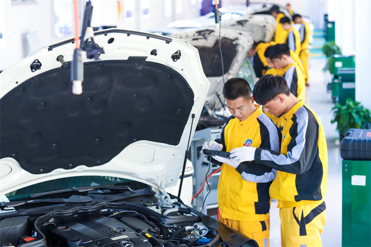 函授汽车检测维修技术