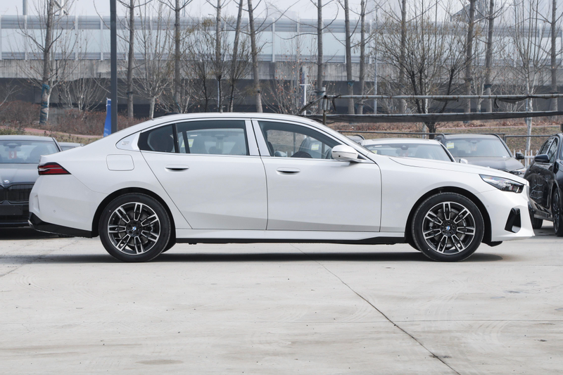 宝马x6报价及图片2026