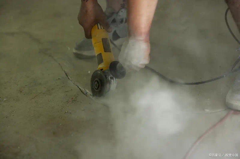 Waterproof structure of basement rolls