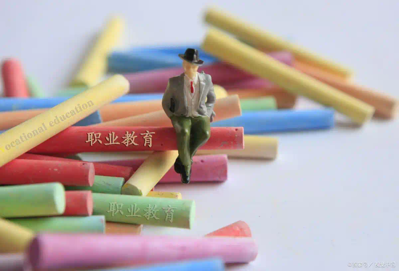 Capacity-building for knowledge systems