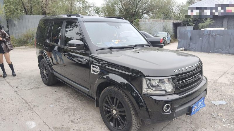 Rover found the price of a 4-year-old sand used car