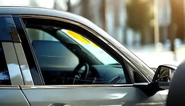 前档玻璃减速的原理