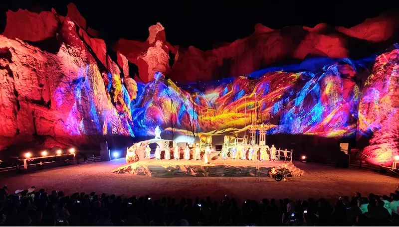 张掖丹霞地貌的成因