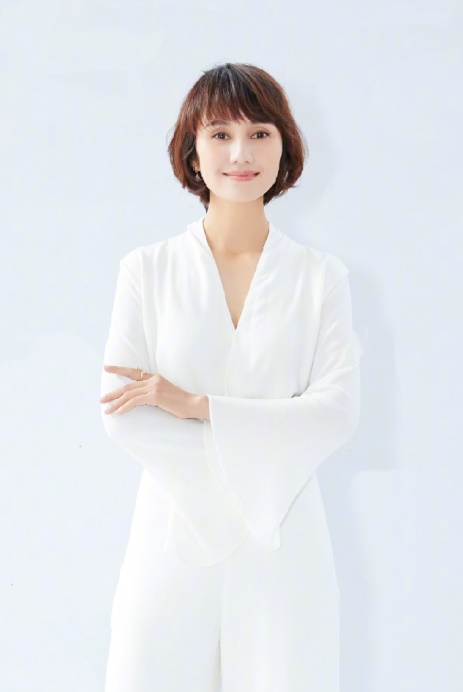 中分发型扎法步骤简单