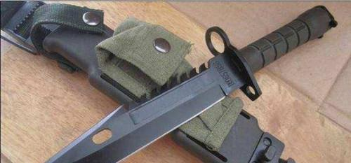 Predator's d80 knife price