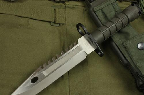 Predator's d80 knife price