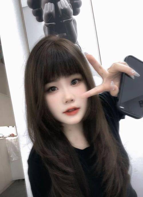 It's a very simple strutting step