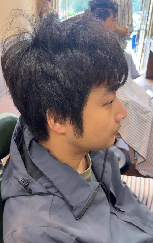 It's a very simple strutting step