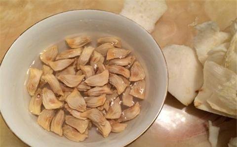 Various fruit seed-planting methods