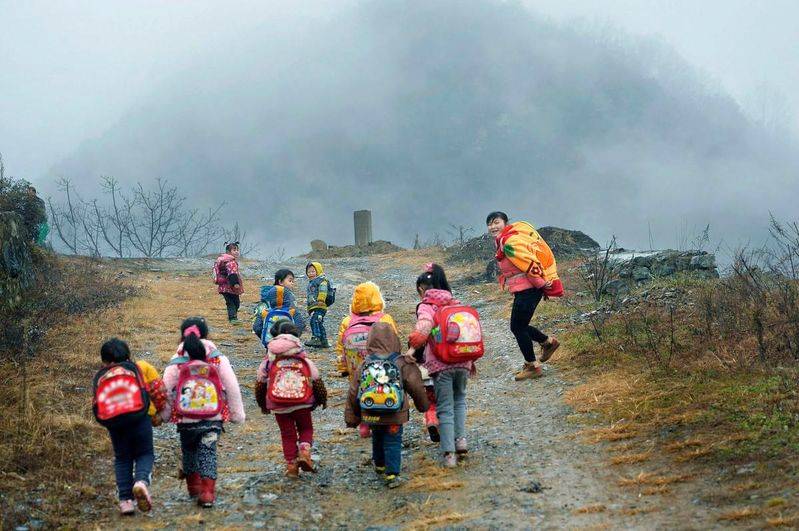 留守儿童心理问题的成因及对策分析