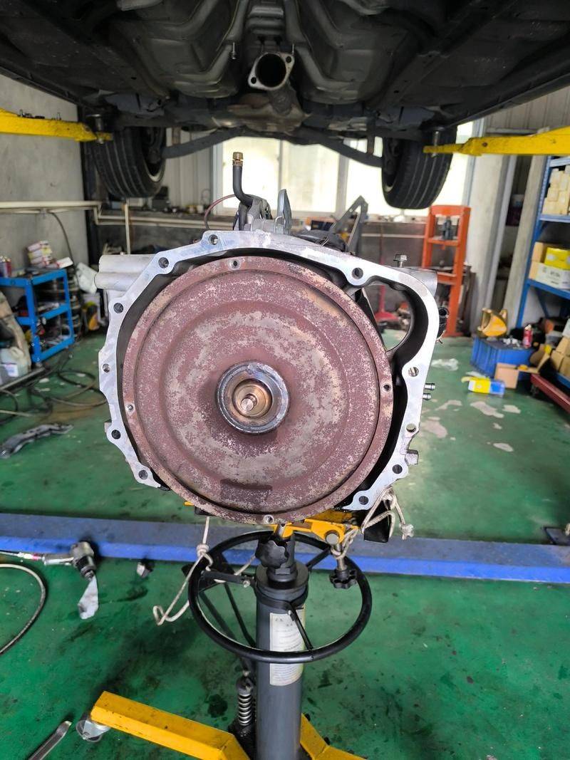 Maintenance of fuel spills in transformer tanks