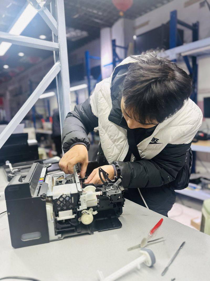 Maintenance of osy engineering photocopier