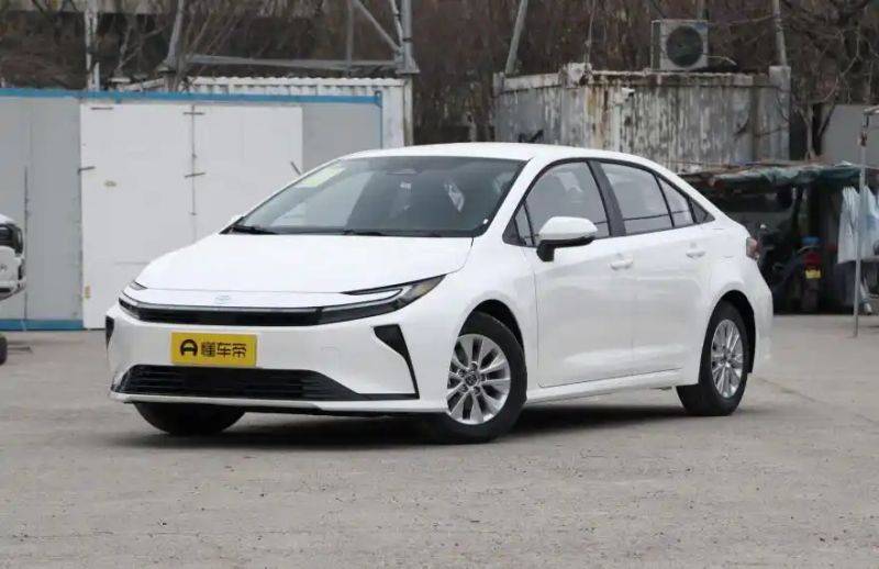 Carola, double-engine car cost