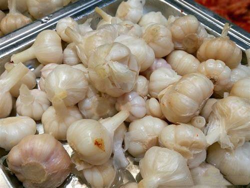 Northeast garlic pickles