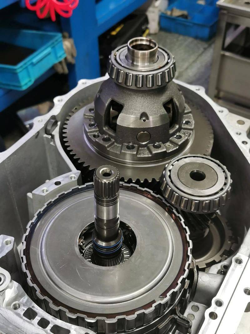 Loader gearbox maintenance video