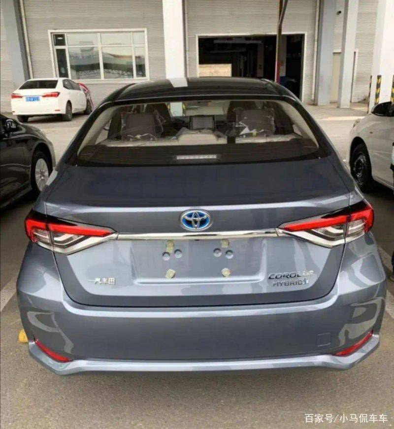 Carola, double-engine car cost