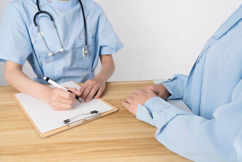 Massive methods to reduce chest pain in the early stages of pregnancy