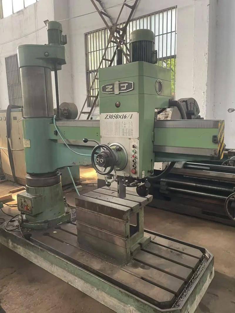 摇臂钻主轴箱维修视频